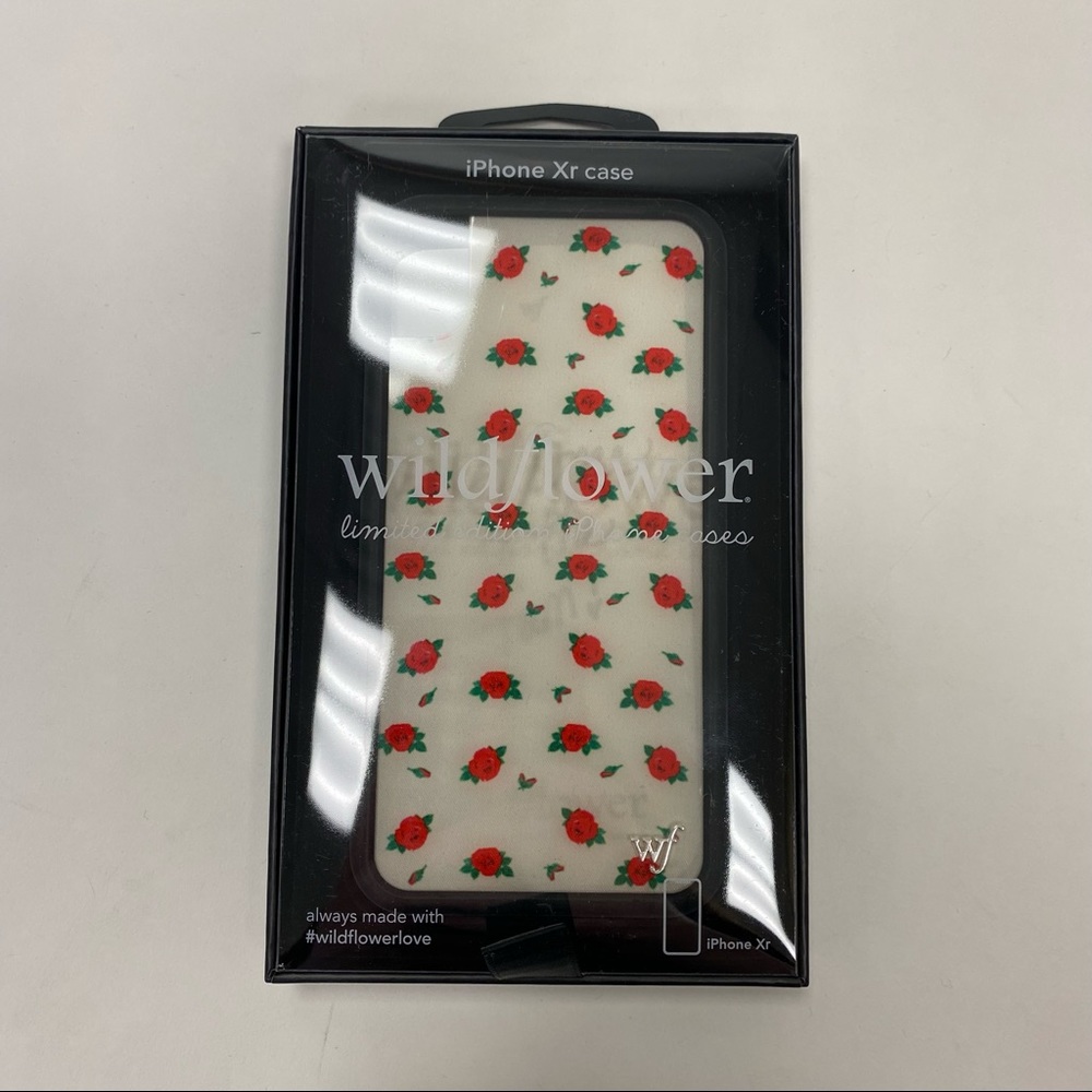 NWT Wildflower floral iphone XR case